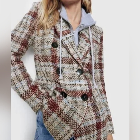 Zara Women's Red and Cream Plaid Blazer - Picture 4 of 4